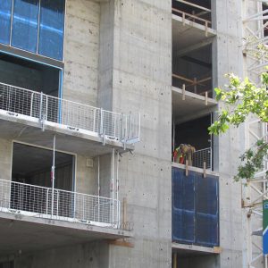 edge safety on building under construction